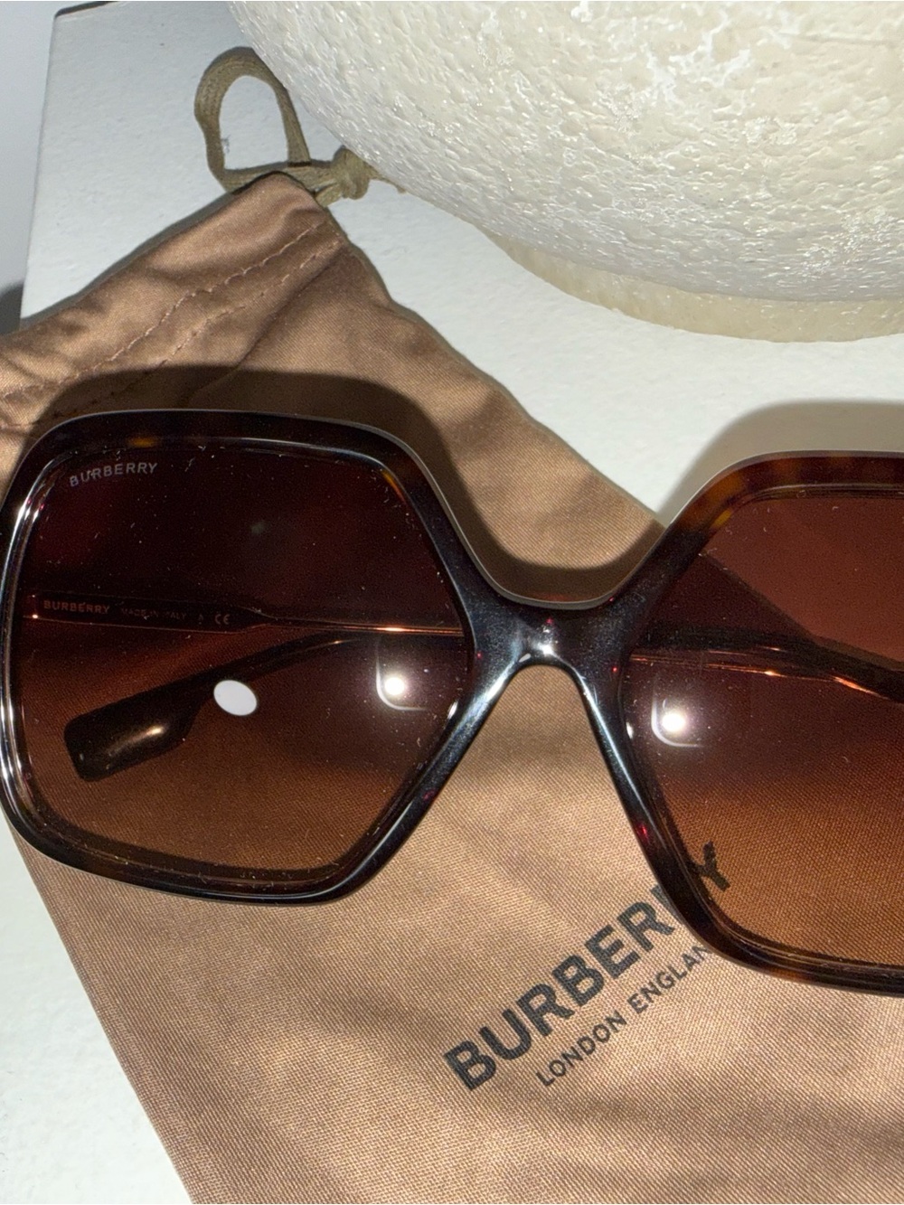 Burberry Large Tortoiseshell Brown Gradient Square Sunglasses - Picture 4 of 6